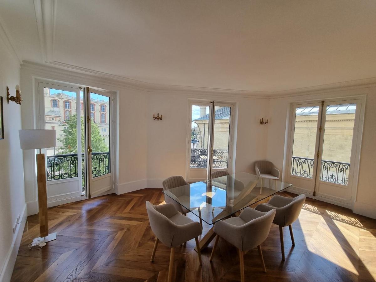 Face Chateau St Germain En Laye, Appartement 4 A 6 Personnes, 23 Min De Paris Champs-Elysees Saint-Germain-en-Laye Exterior foto