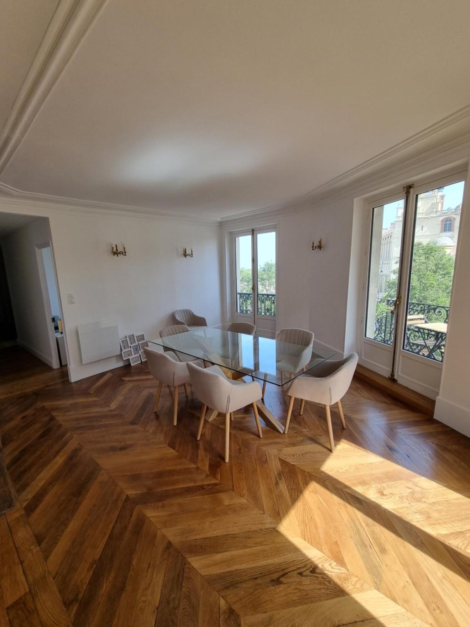 Face Chateau St Germain En Laye, Appartement 4 A 6 Personnes, 23 Min De Paris Champs-Elysees Saint-Germain-en-Laye Exterior foto